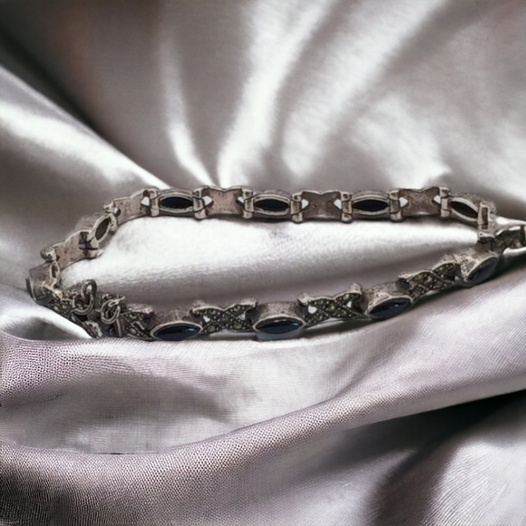 Vintage Sterling Silver 925 Black Onyx Marcasite Thai Tennis Bracelet, 7" with - Picture 4 of 6